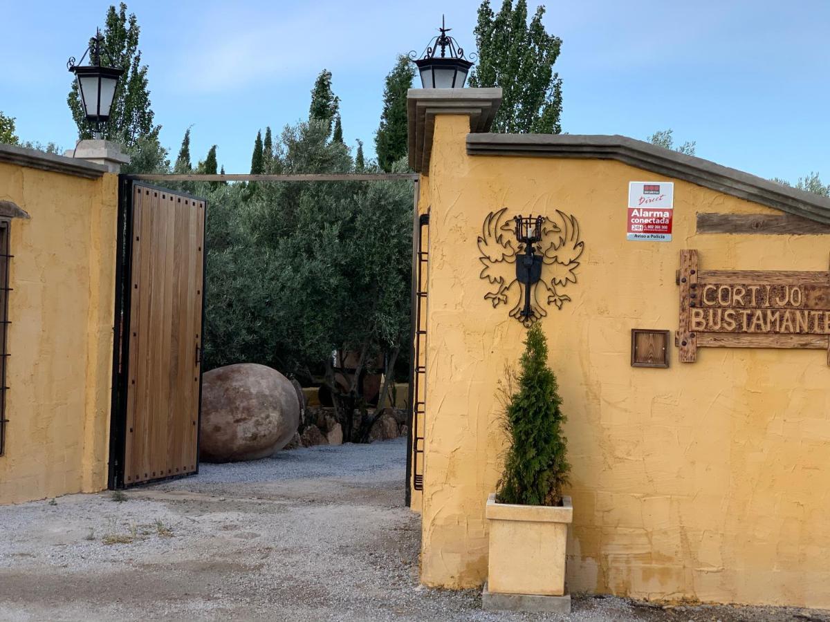 Гостевой дом Cortijo Bustamante Баса Экстерьер фото